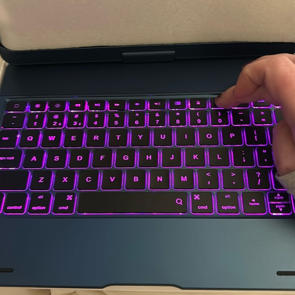 typecase iPad Flexbook Wireless Backlit Keyboard Case(10.9”, 2022), 360°NIB - Picture 14 of 17